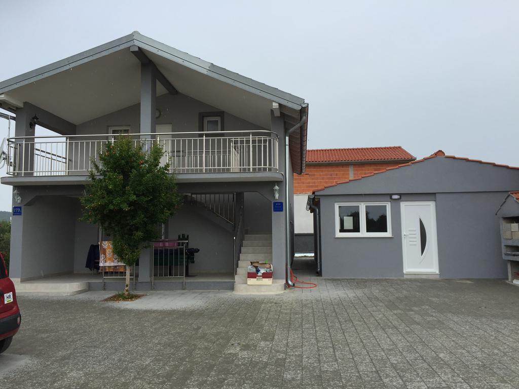 Haus Hanna Vodice Ngoại thất bức ảnh